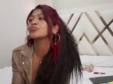 Stripchat Live Porn of Sky_Collins_