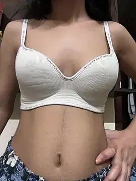 Stripchat Live Sex Cam of LuxeAura