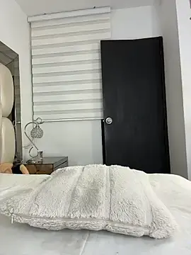 Stripchat Adult Webcam of ALISSON_FOXXX1
