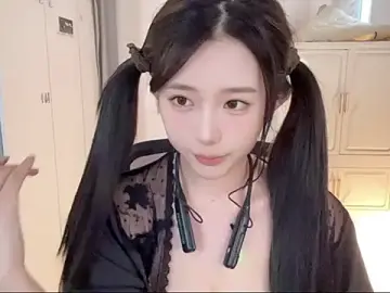 Stripchat Sex Cam of yiyi5588