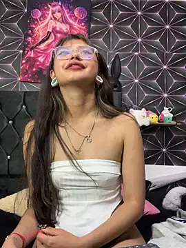 Stripchat Free Porn Cam of Noa_lau