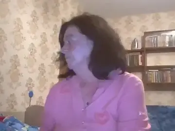 Stripchat Watch Live Sex Cams of GypsiQueen2