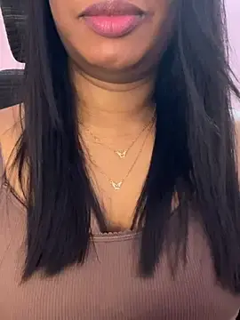 Stripchat Adult Webcam of Tamil_Maaya