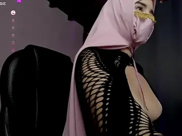Stripchat Sex Cam of zaina_01
