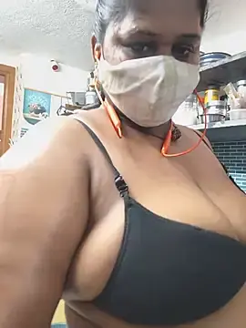 Stripchat Adult Webcam of yalini1431