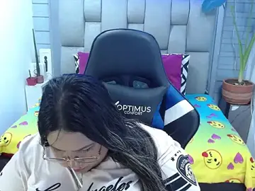 Stripchat Free Live Porn of evelin_zaens