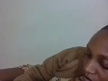 Stripchat Live Porn of yummyqueenk