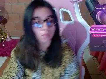 Stripchat Nude Webcam of Maggie_Fox3
