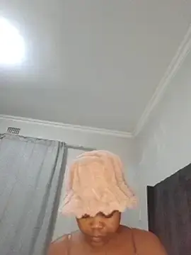 Stripchat Sex Cam of Booty_Teee