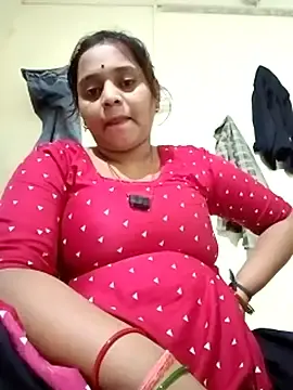 Stripchat Free Porn Cam of Riyakumari_hot66