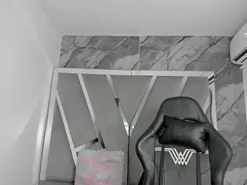 Stripchat Free Porn Cam of Mia_Petiteht