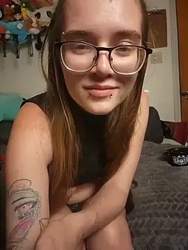 Stripchat Live Sex Cam of Izzy_Hellbourne