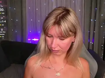 Stripchat Live Sex Cam of MilaBott