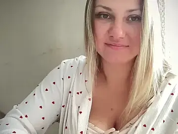 Stripchat Sex Cam of MonicaSweettty