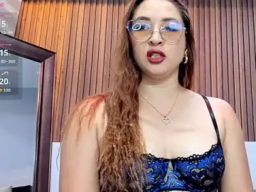 Stripchat Adult Webcams of _LaraMom_