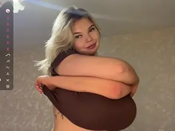 Stripchat Free Live Porn of TanaDeschaine