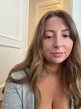 Stripchat Free Live Porn of curvyflawless