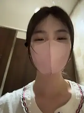 Stripchat Free Live Porn of gougou13