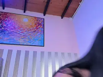 Stripchat Sex Cam of nina_glow