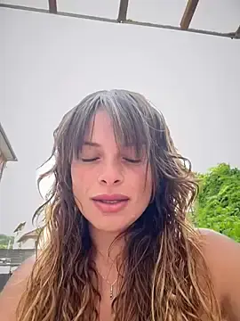 Stripchat Sex Cam of Gjynna-kiim