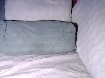 Stripchat Live Sex Cam of Naomi____