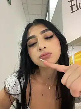 Stripchat Adult Webcam of BadLilAngelXXX