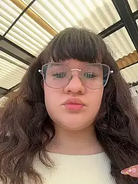 Stripchat Sex Cam of SOFTBERRY_