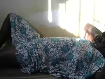 Stripchat Free Porn Cam of sexyzena_
