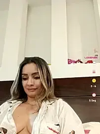 Stripchat Free Live Porn of Loly_Horny