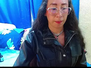 Stripchat Best live sex cam show of Gia_leinn