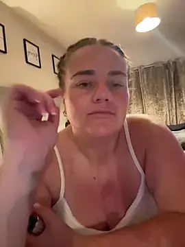 Stripchat Best Webcam of Bustygem_