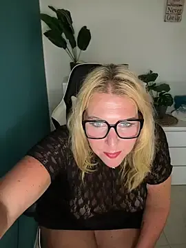 Stripchat Adult Webcams of SuesseAurelie1