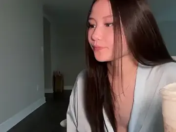 Stripchat Nude Webcam of luvvivii