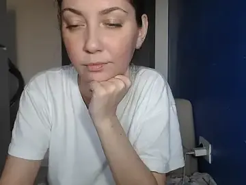 Stripchat Free Live Porn of petite_danielle