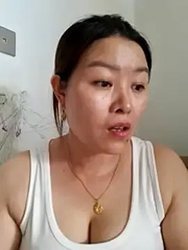 Stripchat Live Sex Cam of Jennie_dogy