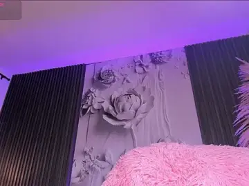 Stripchat Best Webcam of ShaniaDaniels