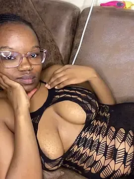 Stripchat Best live sex cam show of YummyMelanin117