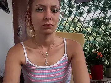 Stripchat Watch Live Sex Cams of karo123421
