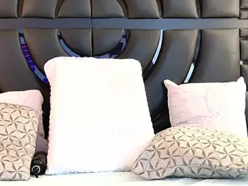 Stripchat Live Porn of Iris_Ross_