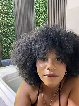 Stripchat Live Sex Cam of Hilaryebony_