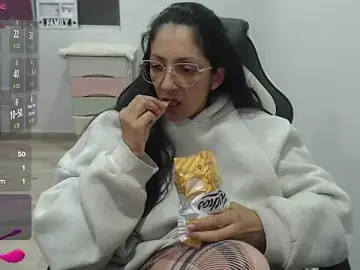 Stripchat Live Sex Cam of Melissaleehot