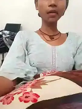 Stripchat Live Sex Cam of kaju79