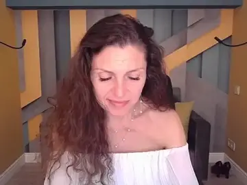 Stripchat Adult Video Chat of EllaLong