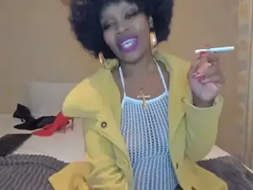 Stripchat Live Porn of AfricanSquirtingQueen