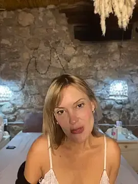 Stripchat Adult Webcams of GeraldineDeluca