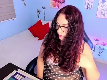 Stripchat Sex Cam of Nicky_lucy_m
