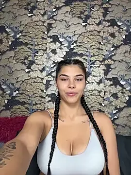 Stripchat Adult Webcam of Crissdesire