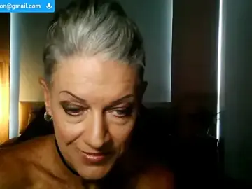 Stripchat Free Live Porn of Devon2020