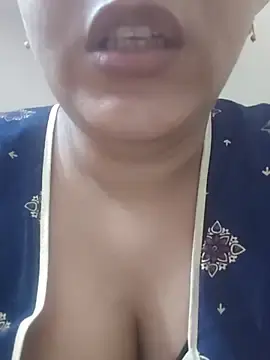 Stripchat Live Sex of arushi9490