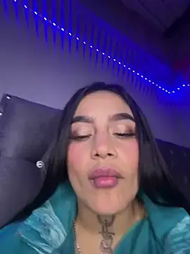 Stripchat Free Live Porn of Emili_candy